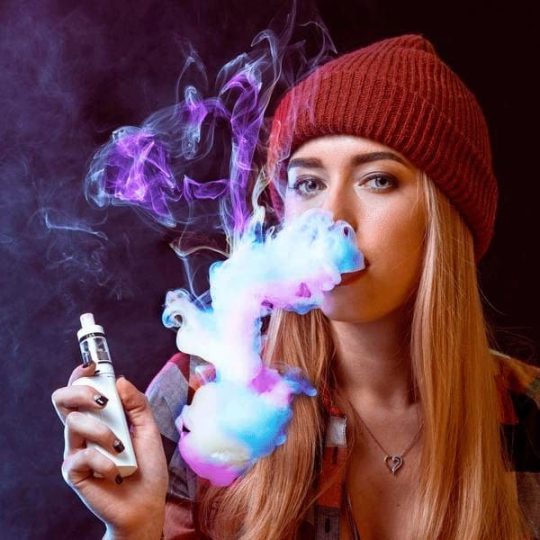 ¿Existen líquidos para vapear humo de colores? | TodoSobreColores